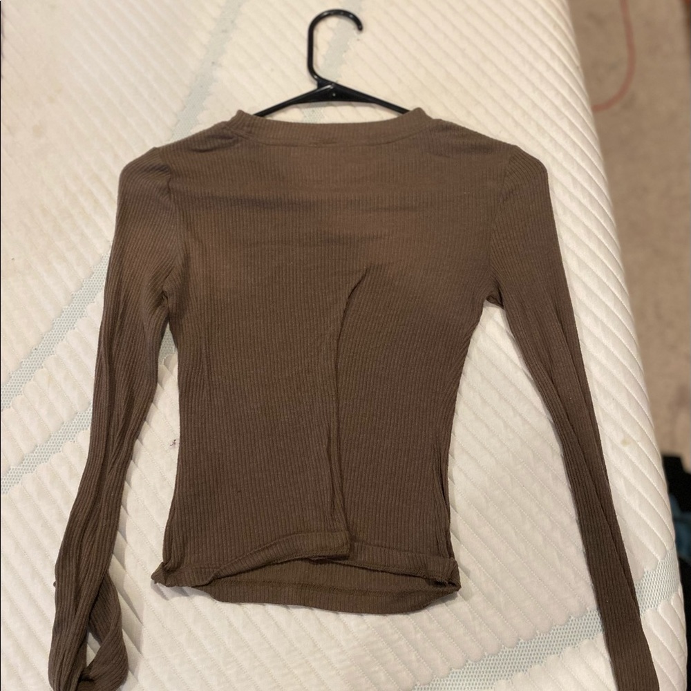 Green Urban Outfitters Long Sleeve Tee